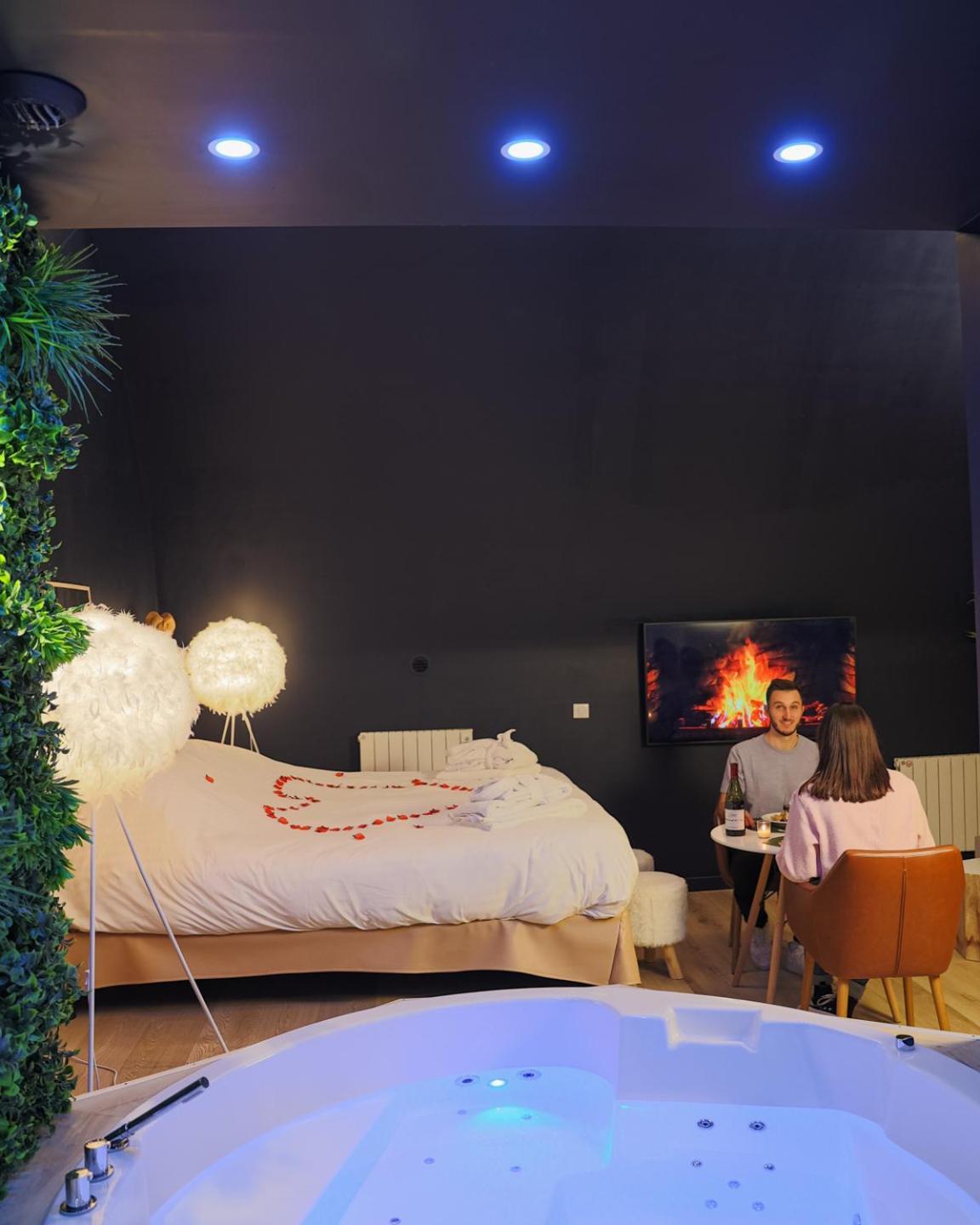 Aparthotel La Parenthese Envoutee