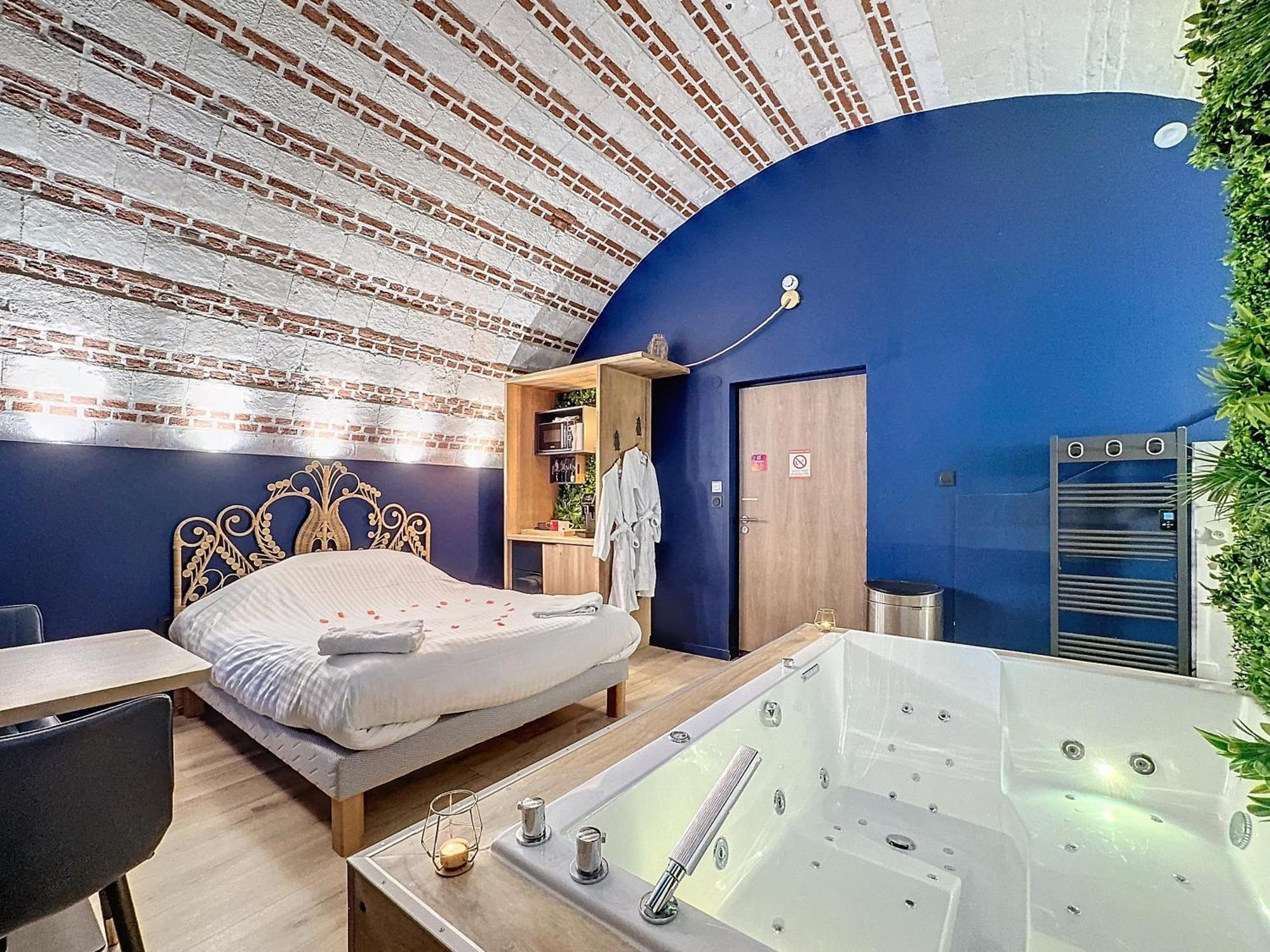 La Parenthese Envoutee Aparthotel *